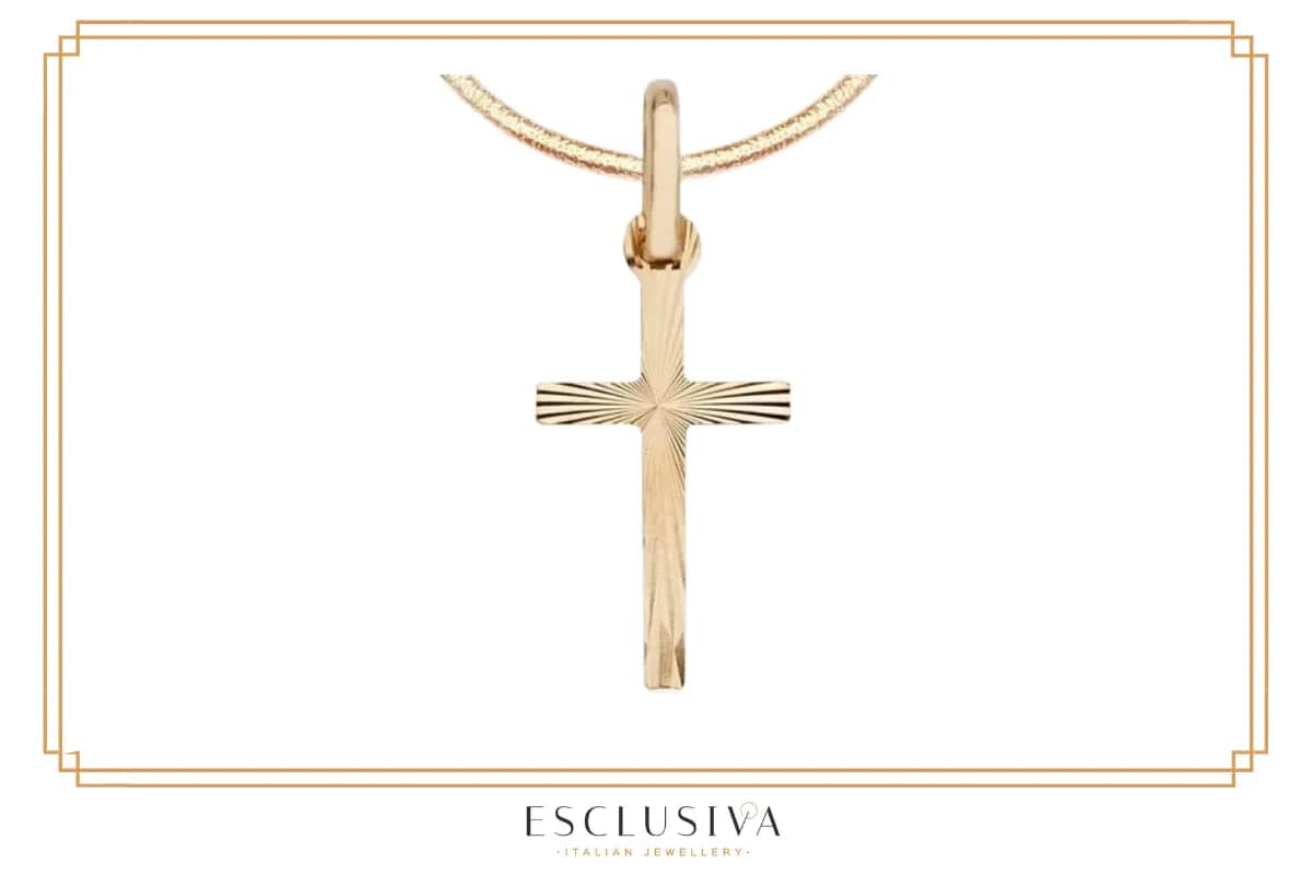 Medalik czy krzyżyk na komunię dla chłopca? Wybierz mądrze