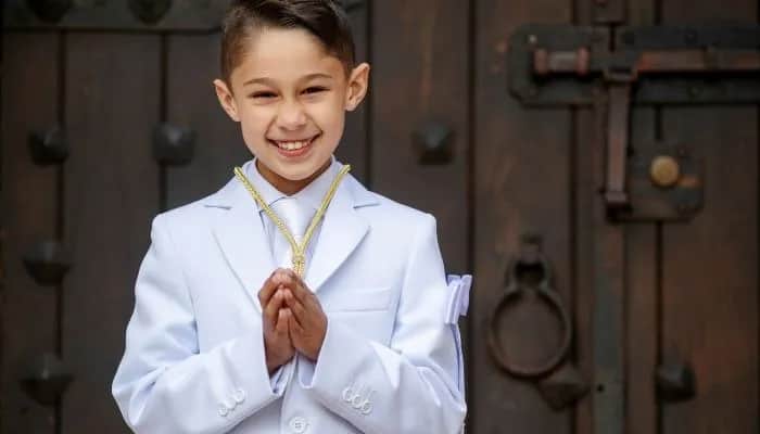 Jak ubrać na rocznicę komunii? Porady dla dziecka i gości