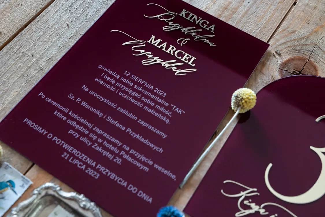 Kiedy wysłać zaproszenia ślubne? Optymalny termin w Polsce