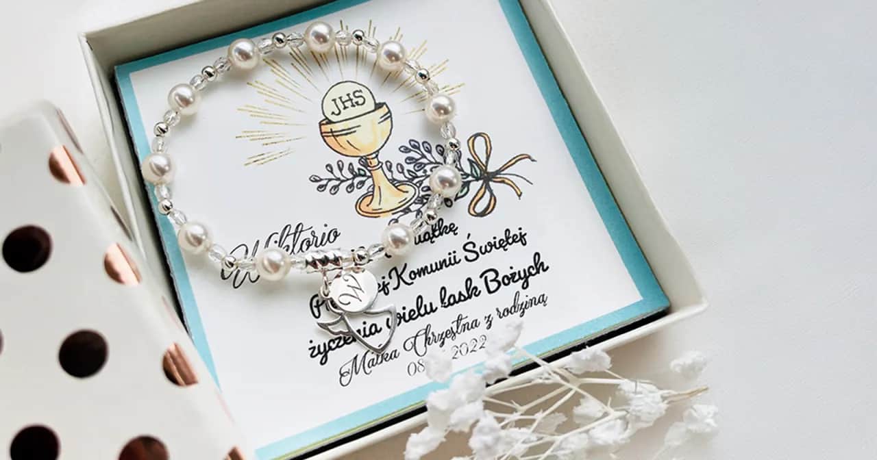 Idealny prezent na Komunię dla dziewczynki: Pamiątka i Radość